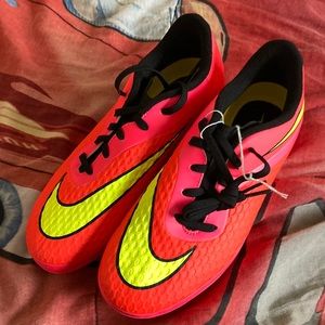 Jr. Hypervenom Phelon  Cleats size 6